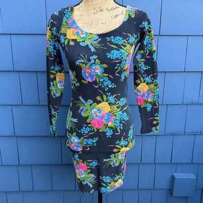 Minivestido vintage Betsy Johnson Petite pequeño elástico floral manga larga Foto 1 de 4