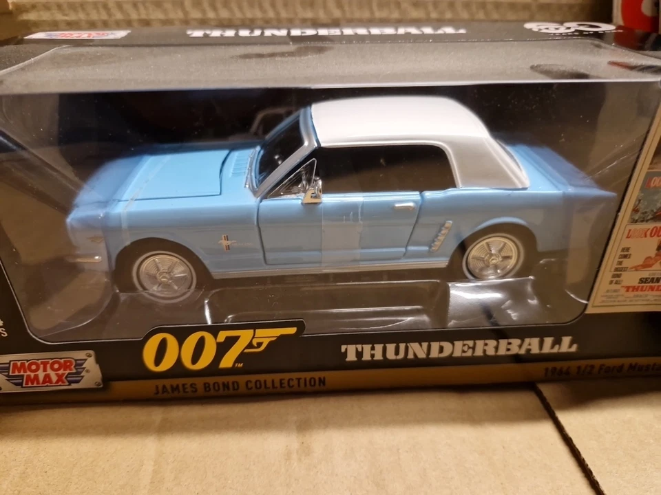 Ford Mustang coupé 1964 James Bond 007 Thunderball 1/24 Motormax Voiture 79855 - Photo 1/4