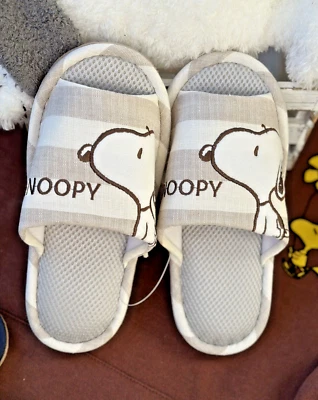 Chinelo Snoopy PEANUTS cinza tamanhos 7/9 cinza branco Japão - Imagem 1 de 4