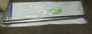 New OEM 2008 - 2010 Ford Explorer Door Belt Weatherstrip RH 8L2Z-7821452-AA - Picture 1 of 3