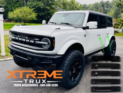 Juego de cubiertas de manija de puerta Oxford pintadas de blanco para Ford Bronco 21-26 con llave inteligente Foto 1 de 2