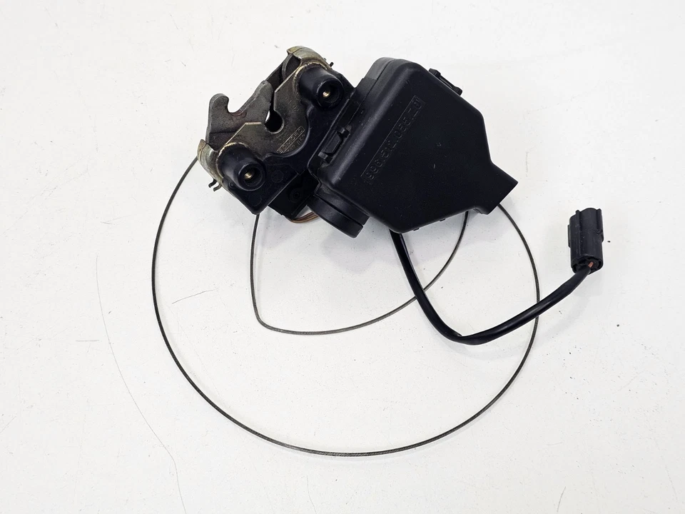 1999-2004 Porsche 911 996 trava traseira do porta-malas trava motor OEM usado - Imagem 1 de 4