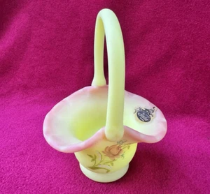 Fenton Burmese Satin Glass Rose Mini Basket Hand Painted and Signed Uranium Glow - Picture 1 of 15
