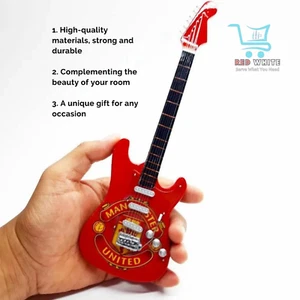 2 pcs Mini Guitar – Manchester United Collectible _ Soccer Memorabilia - Foto 1 di 7