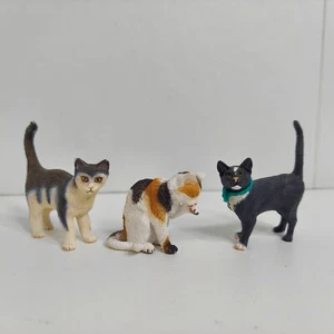 Schleich Farm World CAT Calico Tuxedo Grey Tabby Kitten 3 Pcs Figurine Toy Lot - Picture 1 of 10