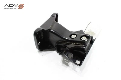 2017 - 2024 NISSAN ARMADA 5.6L ENGINE MOTOR LEFT SIDE MOUNT BRACKET OEM - Image 1 of 4