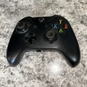 Microsoft Xbox One Wireless Controller Black X913420-003 *parts Not Working - Picture 1 of 5