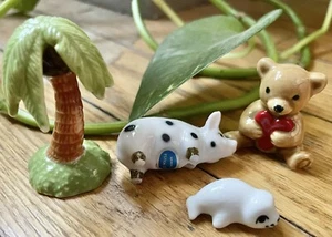 4 Vintage Miniatures Palm Tree Bear Sea Seal Pig(broken Foot) Shadow Box Lot - Picture 1 of 1