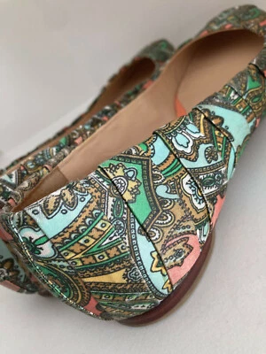 Zapatos para mujer TALBOTS talla 7 B mocasín plano sin cordones FLORAL PAISLEY PASTELES ÚNICOS Foto 1 de 4