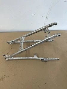 2005 Honda CRF250R Straight Subframe   B95 - Picture 1 of 7