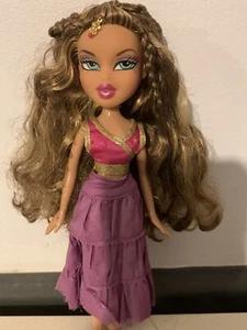 MGA 2006 Bratz YASMIN Genie Magic DOLL in Outfit +Henna Tatoos on Arms No Feet - Picture 1 of 6
