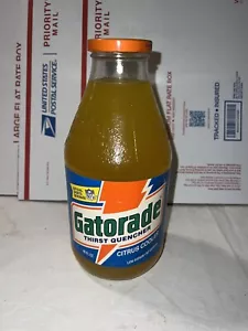 BOTELLA DE VIDRIO GATORADE COMPLETA DE COLECCIÓN AÑOS 80 CÍTRICOS 46 OZ SELLADA NUEVA NFL ¡RARA! - Imagen 1 de 9