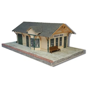 Z Scale Building 1:220 Train Station / Depot - Pre-Cut Paper Model Kit - SDZ1 - Foto 1 di 11