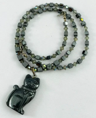 Colgante de hematita tallada gato sentado gatito cadena de cuentas de cristal de fianza 925 de ley Foto 1 de 4