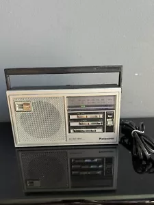 Vintage Panasonic RF-559 Radio AM/FM 2-Band Griff getestet funktioniert Retro 70er 80er lesen - Bild 1 von 5