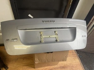 2004-2005-2006-2007-2008 VOLVO S40 TRUNK LID ORIGINAL - Picture 1 of 3