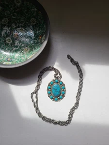 Collar colgante vintage Bell Trading Post níquel plata estilo turquesa. - Imagen 1 de 4