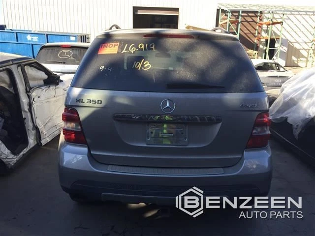 GOLD DECKLID TAILGATE 1647400257 2006-2009 MERCEDES-BENZ ML350 — 第 1/4 张图片