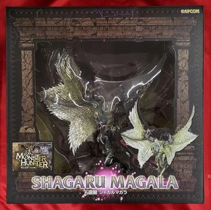 CAPCOM MONSTER HUNTER FIGURE BUILDER CREATORS MODEL SHAGARU MAGALA Used JAPAN - Picture 1 of 4