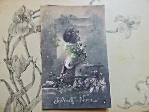 Carte Postale ancienne fantaisie Joyeux Noel , femme à la branche de gui - Bild 1 von 2
