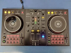 Pioneer DDJ-400 DJ Controller and 2 channel Mixer Good Condition & original box - Picture 1 of 11