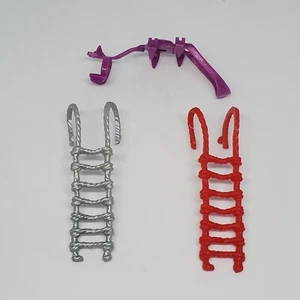 1987 DINO RIDERS Silver/RedRulon Ladder Saddle TYCO Accessories Lot 885 - Picture 1 of 5