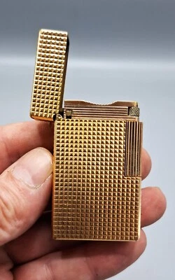 ICONICO MECHERO DUPONT CHAPADO EN ORO - PIEZA DE COLECCION - Imagen 1 de 4