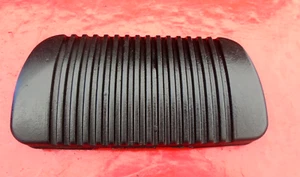 99 00 01 02 03 TOYOTA SOLARA BRAKE PEDAL RUBBER PAD OEM - Picture 1 of 3