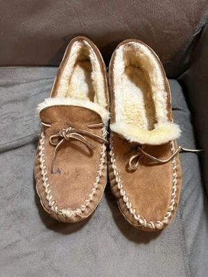 LL BEAN WICKED GOOD Men's Sz 12 Medium Shearling Moccasin Slippers Brown - Image 1 of 4