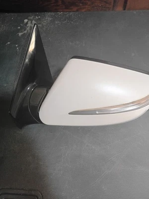 2013-2016 Hyundai Santa Fe Driver Left Side View Power Door Mirror 128-64456A - Image 1 of 4