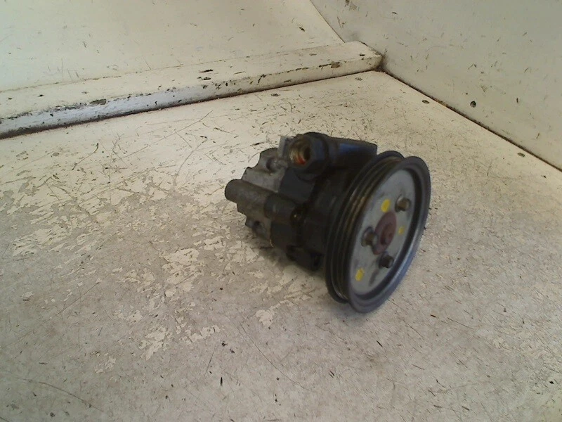 POMPE DE DIRECTION Rover 45 Sedan 1.6 16V (16K4F) 2003 - Photo 1/1