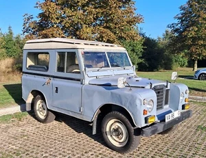 Land - Rover Santana 88 - Imagen 1 de 24