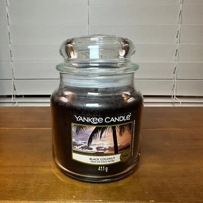New Yankee Candle Black Coconut Classic Medium Jar 14.5 Oz 411g - Image 1 of 4