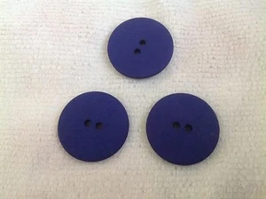 10 PC. PKG. NEW 1 1/8 INCH DULL FINISH ROYAL BLUE BUTTONS - Picture 1 of 3