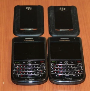 2 BLACKBERRY PHONE 3.2 MP AUTO FOCUS 9630 FOR PARTS UNTESTED. - Picture 1 of 4