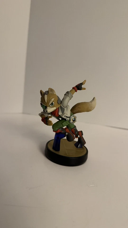 Fox Amiibo Super Smash Bros. Foto 1 de 3