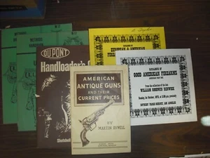 Lot of 6 Weapons Booklets Antique American Firearms  Handloaders Revolvers Guide - Bild 1 von 1