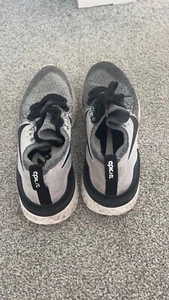 nike epic react flyknit 2 size 7 - Picture 1 of 3