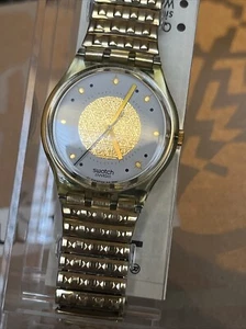 🌈 New Rare Vintage 1992 GK142 Golden Waltz Swatch Watch 34mm Gents 🌈 - Picture 1 of 7