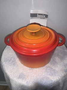 STAUB Enameled Cast Iron Dutch Oven w Lid #18 ORANGE 2 QT France BRAND NEW - Picture 1 of 16