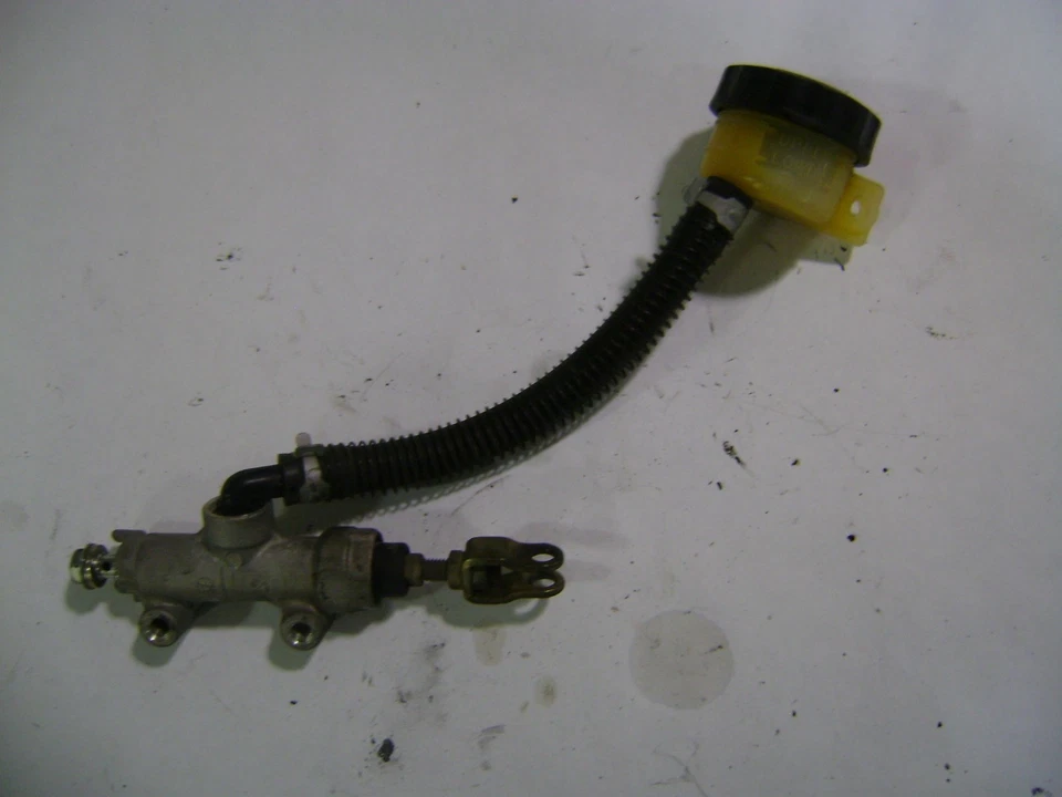 2004 KAWASAKI VN1500 VULCAN 经典后制动大师 CYLINDER — 第 1/1 张图片