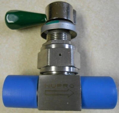 NUPRO Stainless Steel High Pressure Diaphragm Sealed Valve 1/4" F-VCR SS-DLV51 - Image 1 of 4