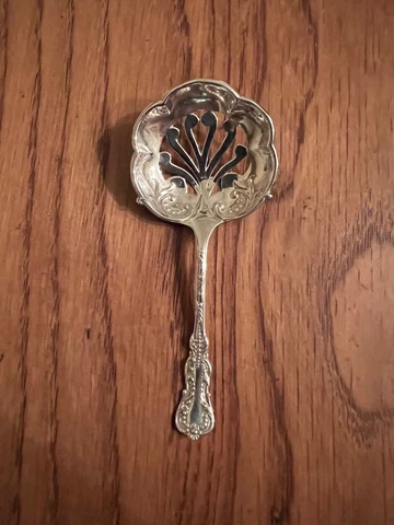 H H Curtis 1891 sterling HCUS solid bon bon spoon w/pierced bowl 3 5/8" Cover