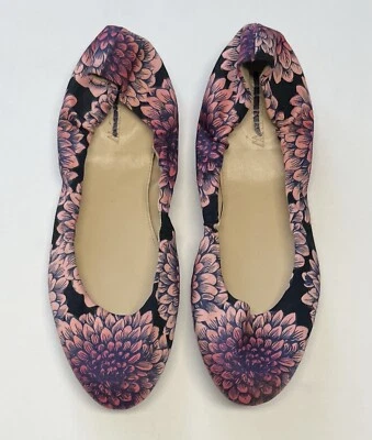 J. Sapato plano Crew Anya Scrunchie balé feminino tamanho 7 tecido multicolorido floral - Imagem 1 de 4