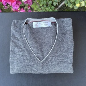Suéter Brunello Cucinelli Lana Cachemira Cuello en V Gris Talla XL 54 $1450 - Imagen 1 de 9