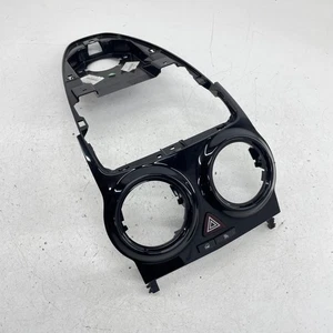 VAUXHALL CORSA D CENTRE TRIM SURROUND BLACK 13295119 AIR VENT DASHBOARD 10-14 - Picture 1 of 12