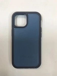 Funda OtterBox Defender Pro XT para MagSafe para iPhone 15 / 14 / 13 - Azul Bebé - Imagen 1 de 2