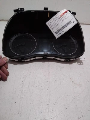 HYUNDAI TUCSON TL 06/2015-06/2018 INSTRUMENT CLUSTER PETROL AUTOMATIC T/M - image 1 of 4