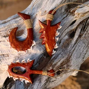 Hawaiian Store Hand-Carved Mini Replica Lei o Mano, Pahoa (Knife) or Makau (Fish - Picture 1 of 7