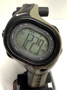 Reloj Nike Triax Fury 50 Super Hombre Run Train WR0141-Negro/Bronceado Batería Nueva - Imagen 1 de 14